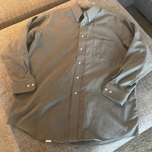 Haggar Clothing Co Men’s Button Down 16.5 Neck, 32/33 in Green color